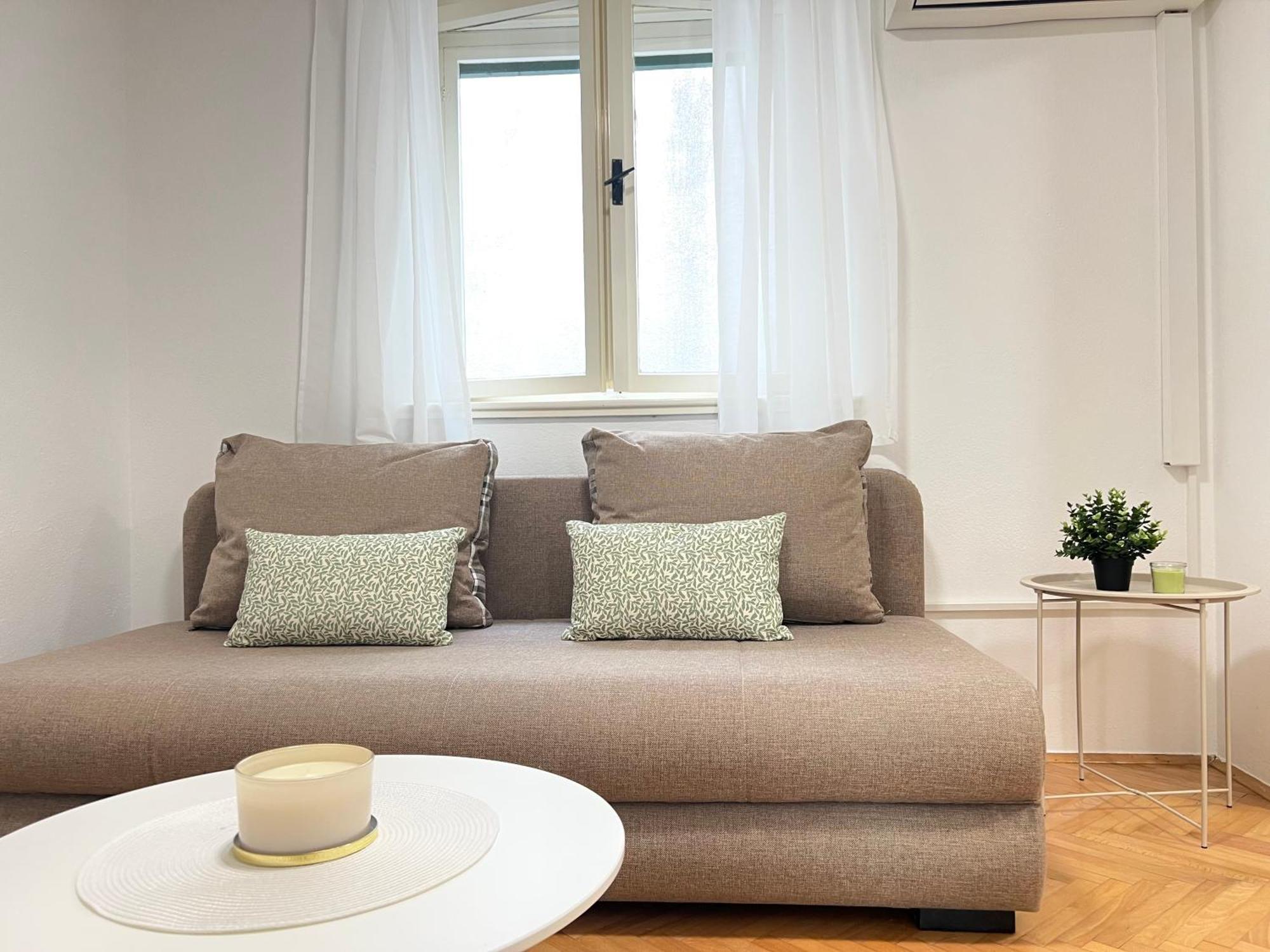 Apartman Lucijan Kaštela エクステリア 写真