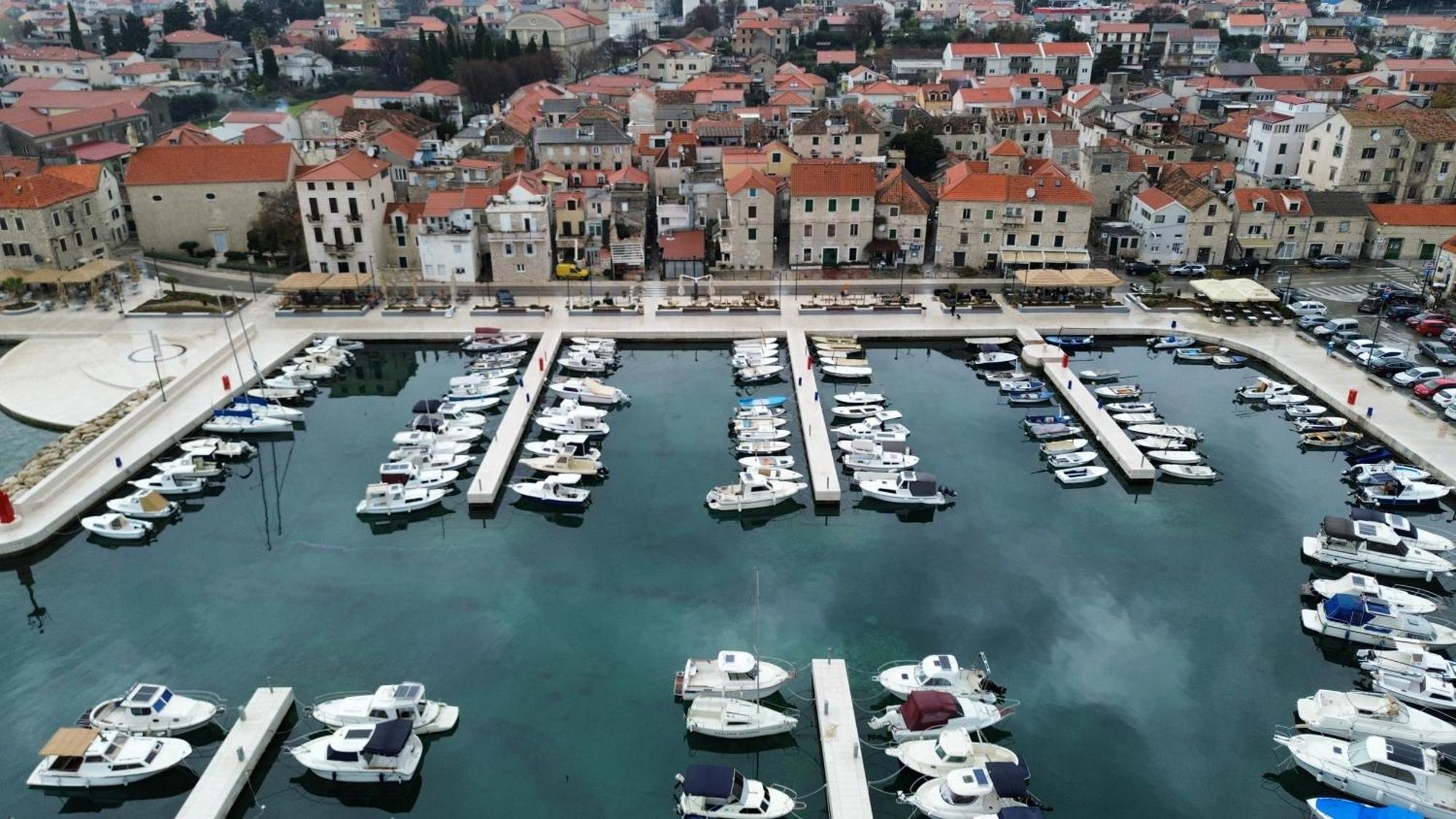 Apartman Lucijan Kaštela エクステリア 写真