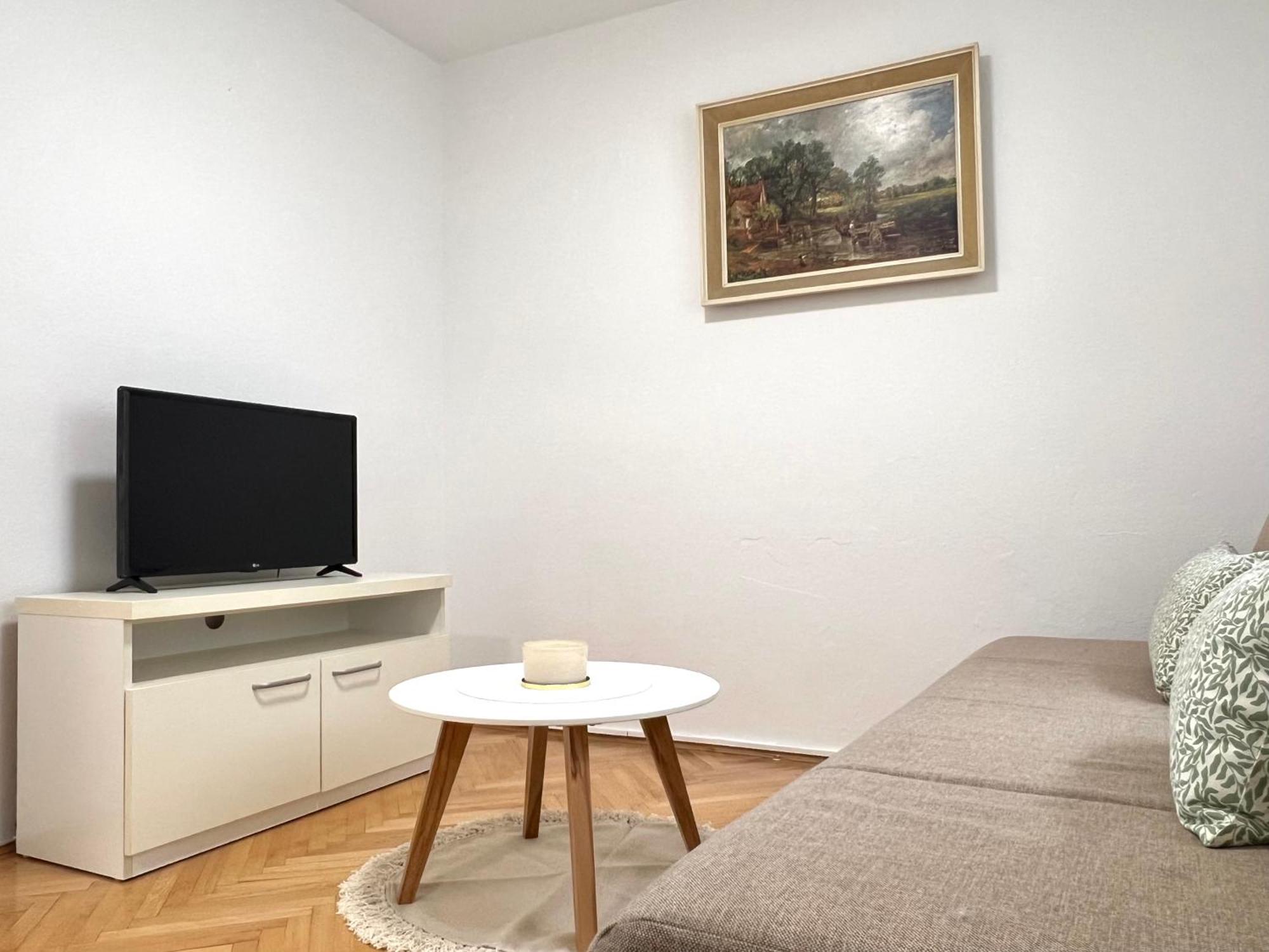 Apartman Lucijan Kaštela エクステリア 写真