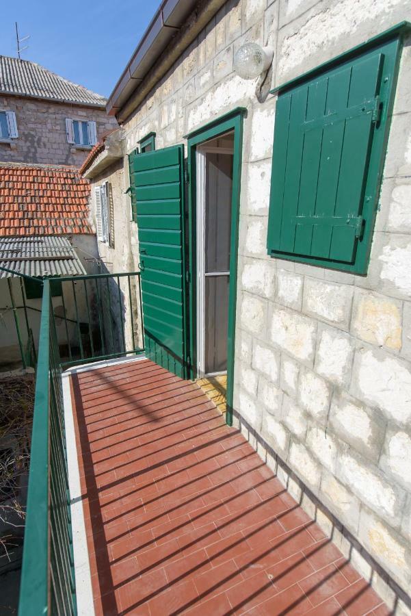 Apartman Lucijan Kaštela エクステリア 写真