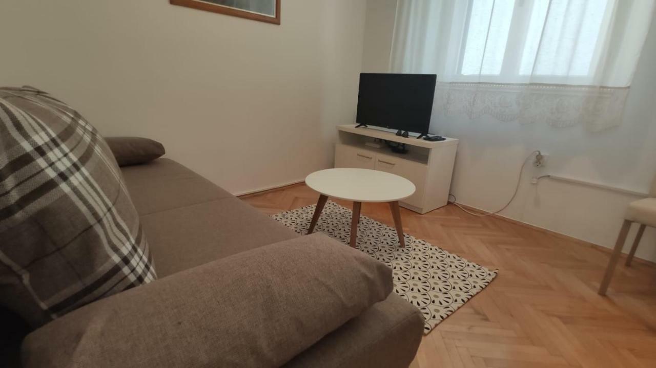 Apartman Lucijan Kaštela エクステリア 写真